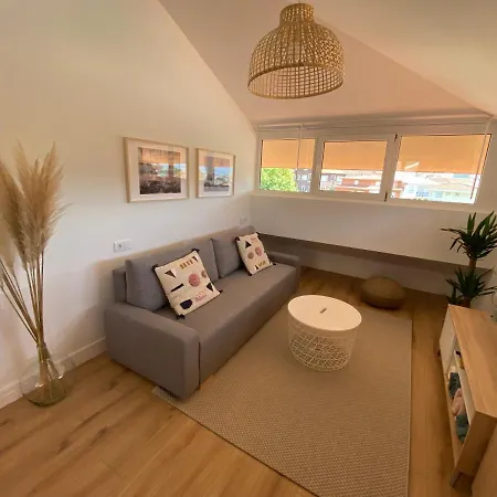 Dania Esteiro Apartament *